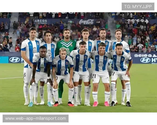 马洛卡前锋跑位威胁与对策：西甲黑马的锋线秘密