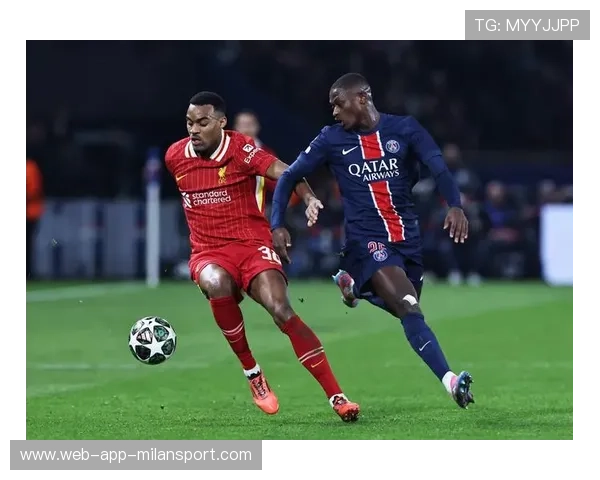 巴黎圣日耳曼青训新星首次亮相，巴黎圣日耳曼足球队官网